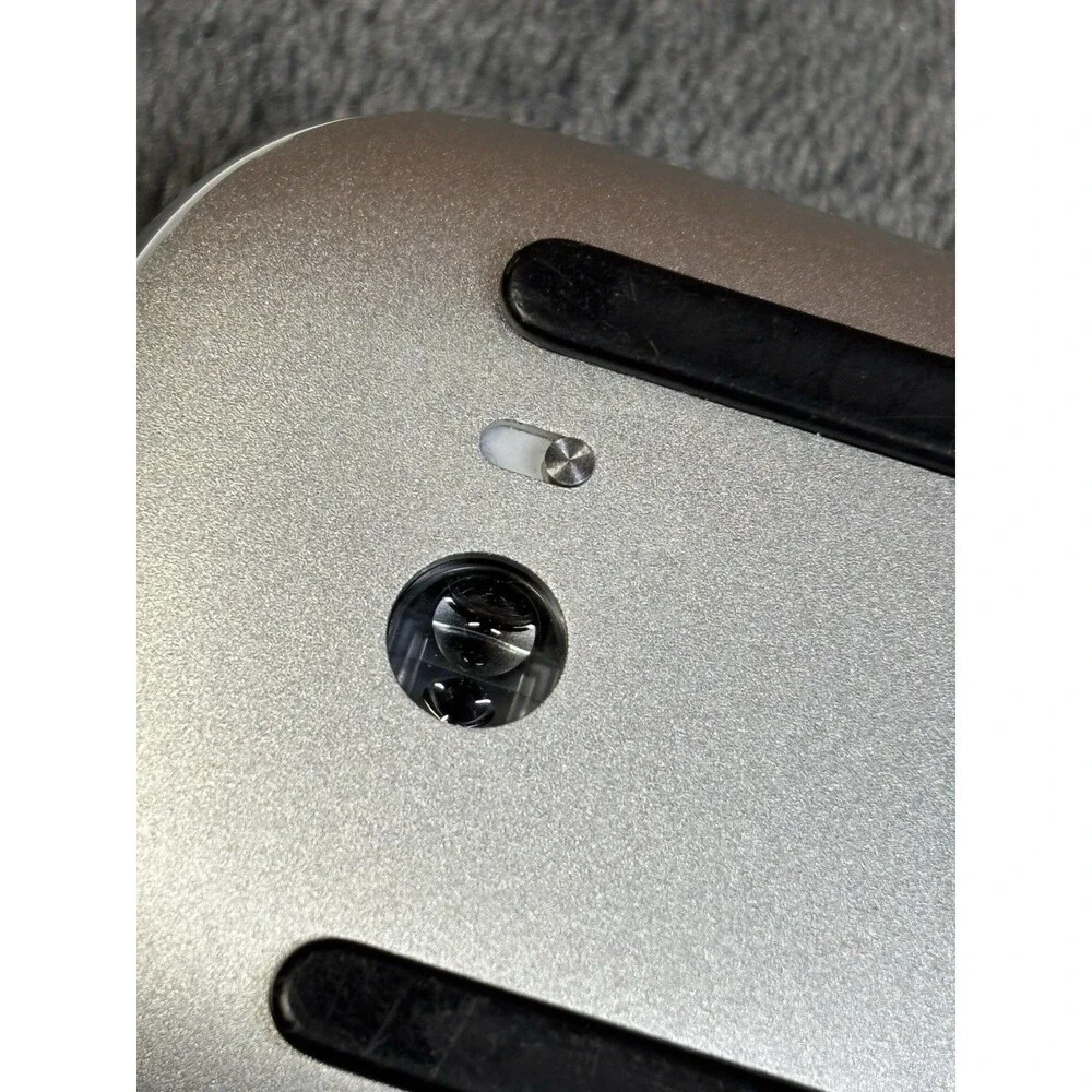 Genuine Apple Magic Mouse 2 Wireless Silver/Gray A1657 Lightning Tested Working